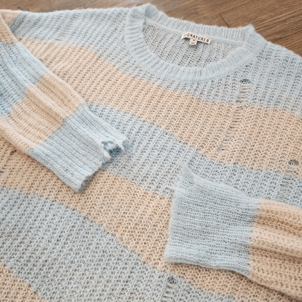 Signature8 Womens Medium Oversized Loose Distressed Boho Beach Blue Tan Sweater